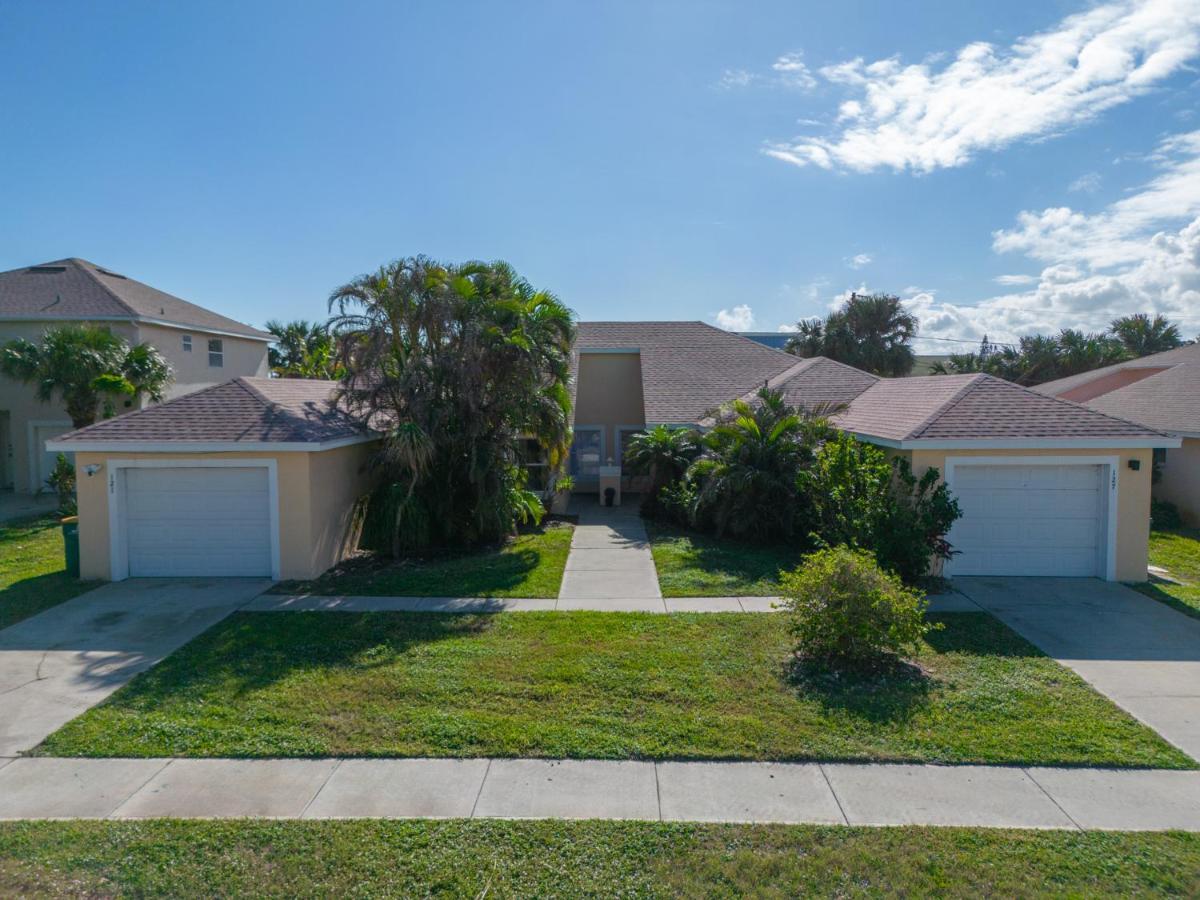 Sunset Serenity - 3Br Beach Townhome With Outdoor Patio - New Hot Tub, Steps To Ocean Fun! Melbourne Buitenkant foto