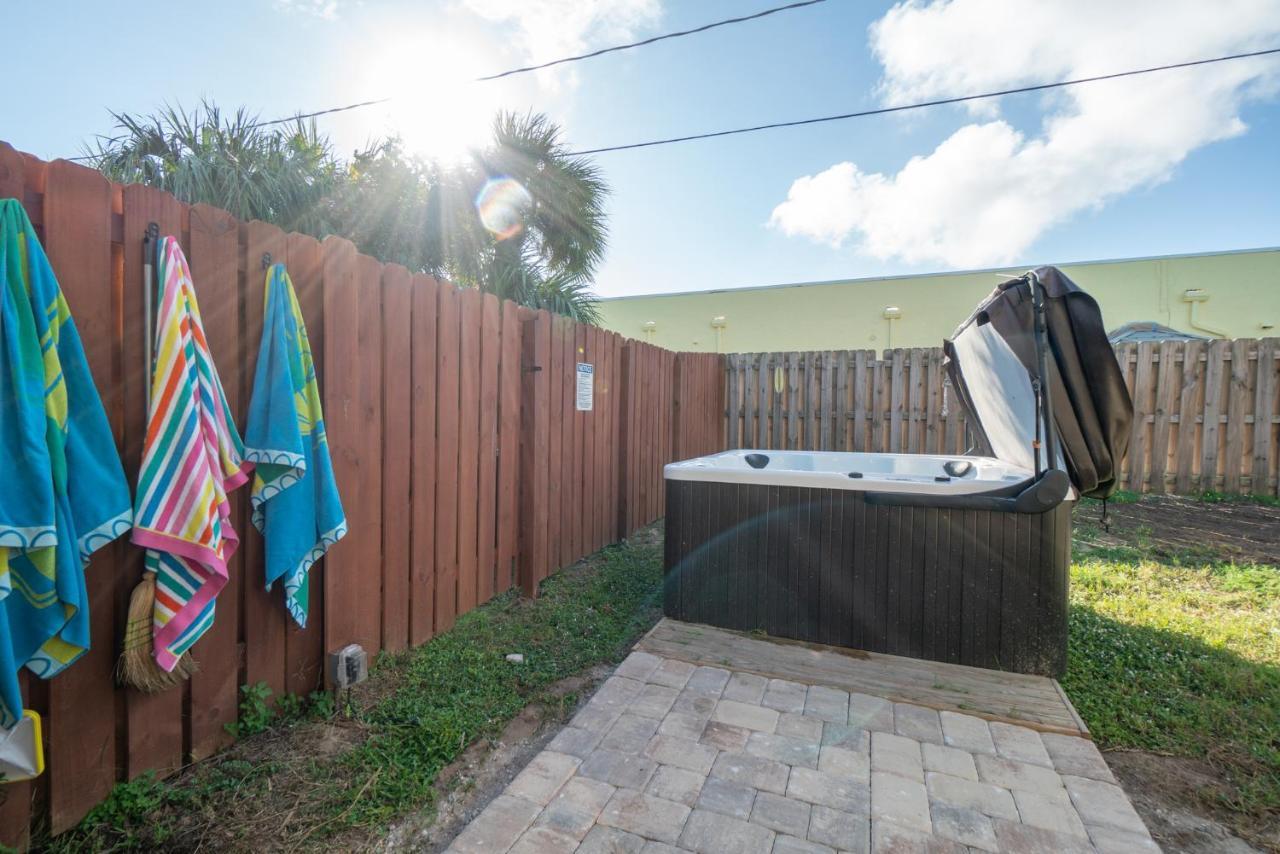 Sunset Serenity - 3Br Beach Townhome With Outdoor Patio - New Hot Tub, Steps To Ocean Fun! Melbourne Buitenkant foto