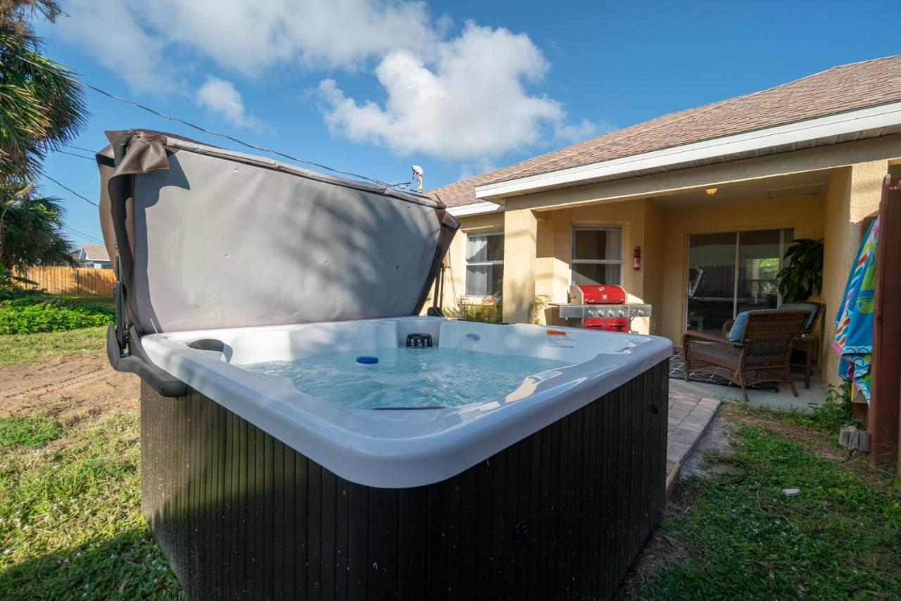 Sunset Serenity - 3Br Beach Townhome With Outdoor Patio - New Hot Tub, Steps To Ocean Fun! Melbourne Buitenkant foto