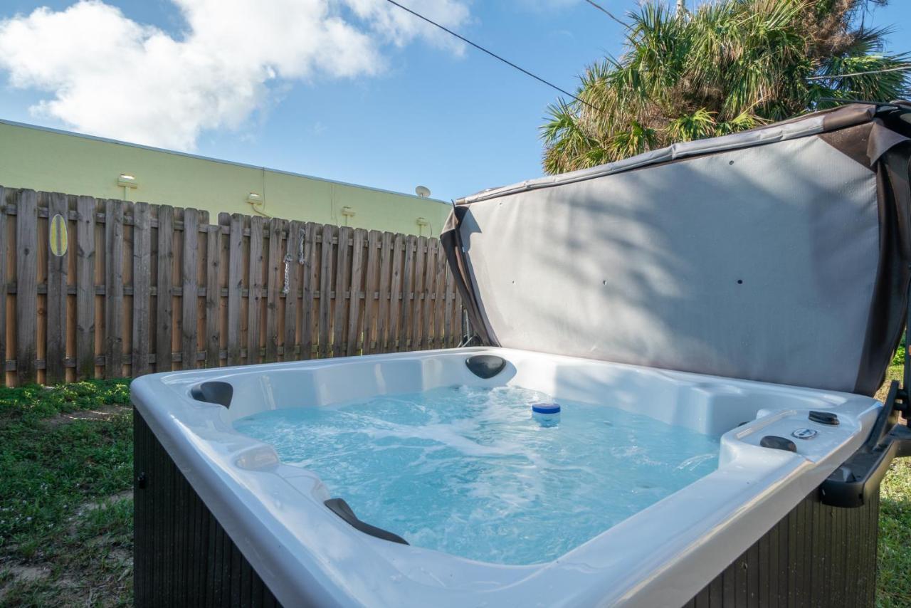 Sunset Serenity - 3Br Beach Townhome With Outdoor Patio - New Hot Tub, Steps To Ocean Fun! Melbourne Buitenkant foto